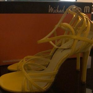 7.5 patent leather YELLOW stilettos